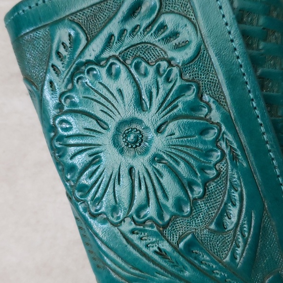 Alejandro Yeo Tooled Leather Wallet - Picture 3 of 9